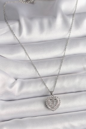 316l çelik Gümüş Renk Zincir Zirkon Taşlı Kalp Model Kadın Kolye 316l çelik Gümüş Renk Zincir Zirkon Taşlı Kalp Model Kadın Kolye