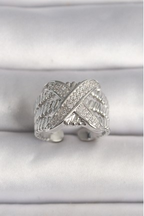 Pirinç Gümüş Renk Ayarlanabilir Zirkon Taşlı X Model Kadın Yüzük Pirinç Gümüş Renk Ayarlanabilir Zirkon Taşlı X Model Kadın Yüzük