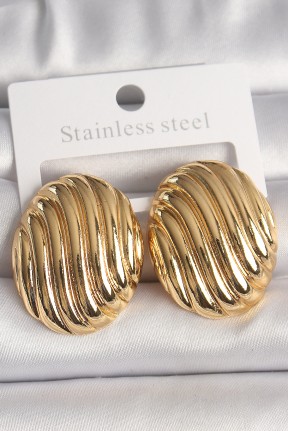 Pirinç Gold Renk İşlemeli Oval Model Kadın Küpe Pirinç Gold Renk İşlemeli Oval Model Kadın Küpe