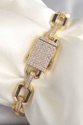 Pirinç Gold Renk Zirkon Taş Detaylı Kare Zincir Model Xuping Vip Exculusive Seri Kadın Bileklik Pirinç Gold Renk Zirkon Taş Detaylı Kare Zincir Model Xuping Vip Exculusive Seri Kadın Bileklik