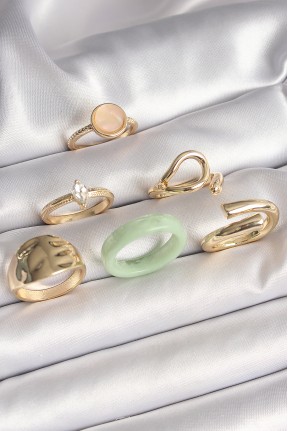 Pirinç Gold Renk Zirkon Taşlı Daire Pembe Mineli Detay 6'lı Kadın Yüzük Seti Pirinç Gold Renk Zirkon Taşlı Daire Pembe Mineli Detay 6'lı Kadın Yüzük Seti