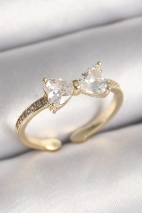 Pirinç Gold Renk Zirkon Taşlı Kalp Fiyonk Model Kadın Yüzük Pirinç Gold Renk Zirkon Taşlı Kalp Fiyonk Model Kadın Yüzük