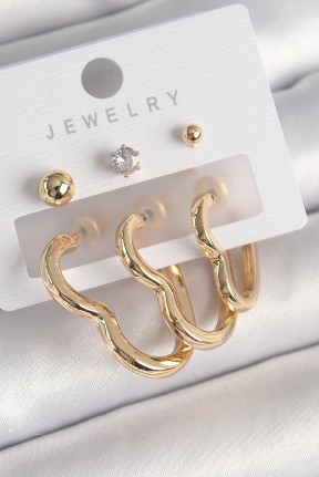 Pirinç Gold Renk Kalp Model Zirkon Taşlı Topçuk Detay Kadın Küpe Seti Pirinç Gold Renk Kalp Model Zirkon Taşlı Topçuk Detay Kadın Küpe Seti