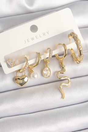 Pirinç Gold Renk Sallantı Yılan Model Zirkon Taşlı Halka Kilit Kalp Detay Kadın Küpe Seti Pirinç Gold Renk Sallantı Yılan Model Zirkon Taşlı Halka Kilit Kalp Detay Kadın Küpe Seti
