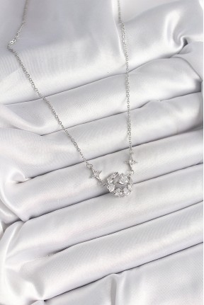 316l çelik Gümüş Renk Zirkon Taşlı Hilal Kalp Model Kadın Kolye 316l çelik Gümüş Renk Zirkon Taşlı Hilal Kalp Model Kadın Kolye