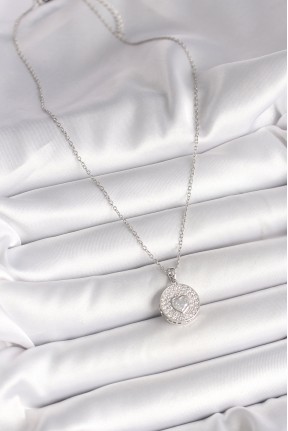 316l çelik Gümüş Renk Zincir Zirkon Taşlı Kalp İşlemeli Madalyon Model Kadın Kolye 316l çelik Gümüş Renk Zincir Zirkon Taşlı Kalp İşlemeli Madalyon Model Kadın Kolye