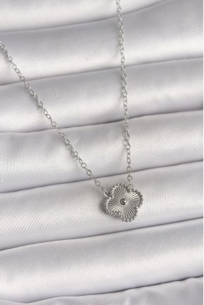 316l çelik Gümüş Renk İşleme Detaylı Yonca Model Kadın Kolye 316l çelik Gümüş Renk İşleme Detaylı Yonca Model Kadın Kolye