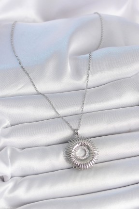 316l çelik Gümüş Renk Zincir Zirkon Taşlı Nova Yıldız Model Kadın Kolye 316l çelik Gümüş Renk Zincir Zirkon Taşlı Nova Yıldız Model Kadın Kolye