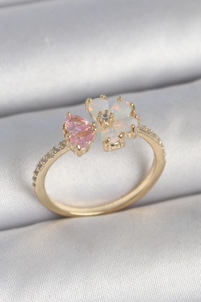 Pirinç Gold Renk Beyaz Mineli Pembe Zirkon Taşlı çiçek Model Kadın Yüzük Pirinç Gold Renk Beyaz Mineli Pembe Zirkon Taşlı çiçek Model Kadın Yüzük