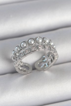 Pirinç Gümüş Renk 2'li Sıra Zirkon Taşlı Ve İncili Ayarlanabilir Kadın Yüzük Pirinç Gümüş Renk 2'li Sıra Zirkon Taşlı Ve İncili Ayarlanabilir Kadın Yüzük