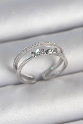 Pirinç Gümüş Renk 2'li Zirkon Taş Detaylı Kelebek Figür Ayarlanabilir Model Kadın Yüzük Pirinç Gümüş Renk 2'li Zirkon Taş Detaylı Kelebek Figür Ayarlanabilir Model Kadın Yüzük