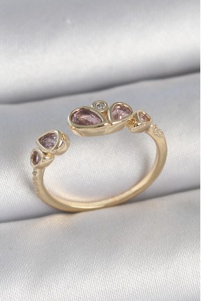 Pirinç Gold Renk Pembe Damla Zirkon Taşlı Ayarlanabilir Kadın Yüzük Pirinç Gold Renk Pembe Damla Zirkon Taşlı Ayarlanabilir Kadın Yüzük