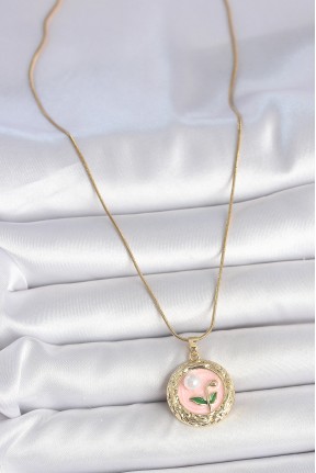 316l çelik Gold Renk Zincir Pembe çiçek İşlemeli Inci Detay Portre Model Kadın Kolye 316l çelik Gold Renk Zincir Pembe çiçek İşlemeli Inci Detay Portre Model Kadın Kolye