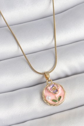 316l çelik Gold Renk Zincir Pembe Minimal çiçek İşlemeli İnci Detay Portre Model Kadın Kolye