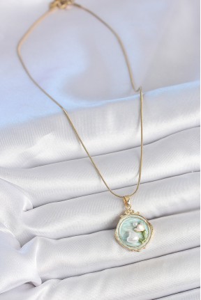 316l çelik Gold Renk Zincir Turkuaz Mineli İncili çiçek İşlemeli Portre Model Kadın Kolye 316l çelik Gold Renk Zincir Turkuaz Mineli İncili çiçek İşlemeli Portre Model Kadın Kolye