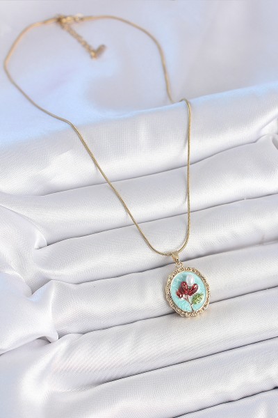 316l çelik Gold Renk Zincir Turkuaz Mineli İncili çiçek İşlemeli Portre Model Kadın Kolye 316l çelik Gold Renk Zincir Turkuaz Mineli İncili çiçek İşlemeli Portre Model Kadın Kolye
