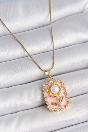 316l çelik Gold Renk Zincir Pembe Mineli İncli Papatya Model Portre Model Kadın Kolye