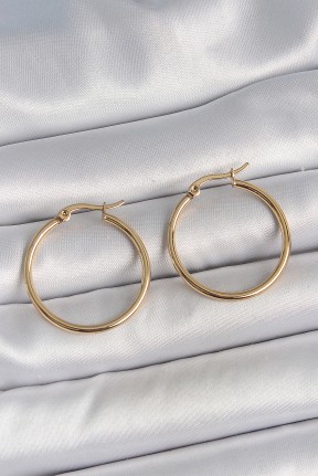 316 çelik Gold Renk 27 Mm Halka Model Kadın Küpe 316 çelik Gold Renk 27 Mm Halka Model Kadın Küpe