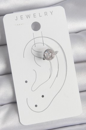 Pirinç Gümüş Renk Zirkon Taşlı Kadın Kıkırdak Model Küpe Pirinç Gümüş Renk Zirkon Taşlı Kadın Kıkırdak Model Küpe