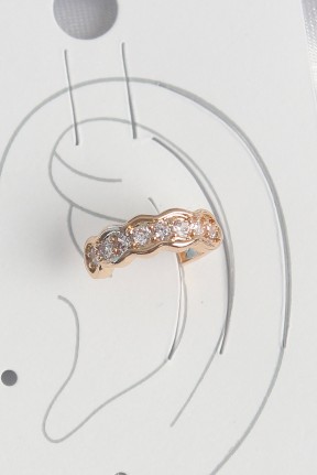 Pirinç Gold Renk Zirkon Taşlı Kadın Kıkırdak Küpe Pirinç Gold Renk Zirkon Taşlı Kadın Kıkırdak Küpe