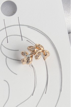 Pirinç Gold Renk Zirkon Taşlı Yaprak Model Kadın Kıkırdak Küpe Pirinç Gold Renk Zirkon Taşlı Yaprak Model Kadın Kıkırdak Küpe