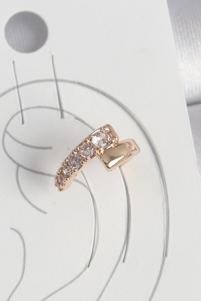Pirinç Gold Renk Zirkon Taşlı Kadın Kıkırdak Küpe Pirinç Gold Renk Zirkon Taşlı Kadın Kıkırdak Küpe