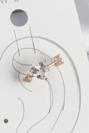 Pirinç Gold Renk Zirkon Taşlı Kalp Ok Model Kadın Kıkırdak Küpe Pirinç Gold Renk Zirkon Taşlı Kalp Ok Model Kadın Kıkırdak Küpe