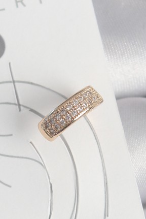 Pirinç Gold Renk Zirkon Taşlı Kadın Kıkırdak Küpe Pirinç Gold Renk Zirkon Taşlı Kadın Kıkırdak Küpe