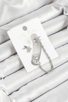 Pirinç Kelebek Figürlü Zirkon Taşlı Gümüş Renk 3'lü Kıkırdak Kadın Küpe Set Pirinç Kelebek Figürlü Zirkon Taşlı Gümüş Renk 3'lü Kıkırdak Kadın Küpe Set
