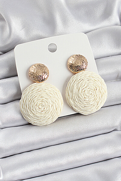 Krem Daire Figürlü Hasır örgü Model Gold Renk Kadın Küpe Krem Daire Figürlü Hasır örgü Model Gold Renk Kadın Küpe