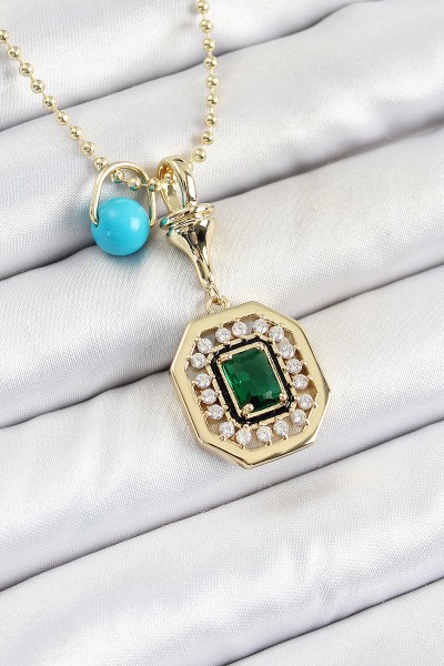 Gold Renk Pirinç Zirkon Taşlı Kadın Serenay Kolyesi Gold Renk Pirinç Zirkon Taşlı Kadın Serenay Kolyesi