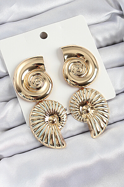 Pirinç Sarmal Sallantılı Deniz Kabuğu Vintage Model Gold Renk Küpe Pirinç Sarmal Sallantılı Deniz Kabuğu Vintage Model Gold Renk Küpe