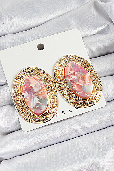 Pirinç Mermer Desenlli Pembe Sedef Oval Vintage Model Gold Renk Kadın Küpe Pirinç Mermer Desenlli Pembe Sedef Oval Vintage Model Gold Renk Kadın Küpe