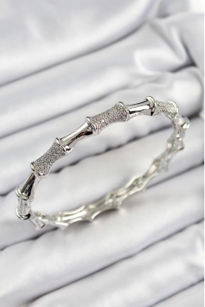 Pirinç Zirkon Taşlı Kemik Model Gümüş Renk Vip Kadın Bileklik Pirinç Zirkon Taşlı Kemik Model Gümüş Renk Vip Kadın Bileklik
