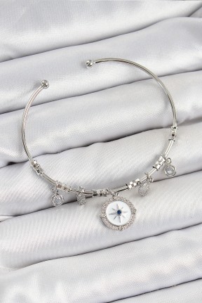 Pirinç Zirkon Taşlı Pusula Model Gümüş Renk Charm Bileklik Pirinç Zirkon Taşlı Pusula Model Gümüş Renk Charm Bileklik