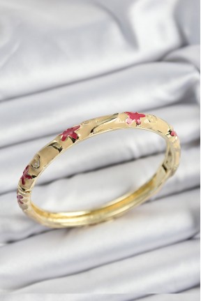 Mineli Pirinç Pembe Ve Krem çiçek Motifli Gold Renk Kadın Kelepçe Mineli Pirinç Pembe Ve Krem çiçek Motifli Gold Renk Kadın Kelepçe