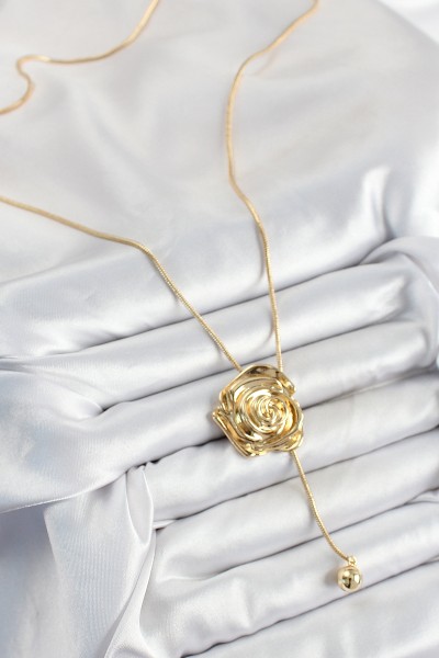 Pirinç Asansörlü Gül Model Gold Renk Kadın Kolye Pirinç Asansörlü Gül Model Gold Renk Kadın Kolye