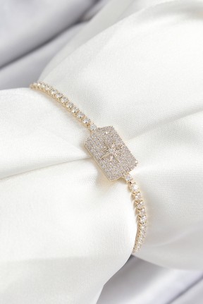 Pirinç Zirkon Taşlı Kutup Yıldızı Model Gold Renk Asansörlü Kadın Bileklik Pirinç Zirkon Taşlı Kutup Yıldızı Model Gold Renk Asansörlü Kadın Bileklik