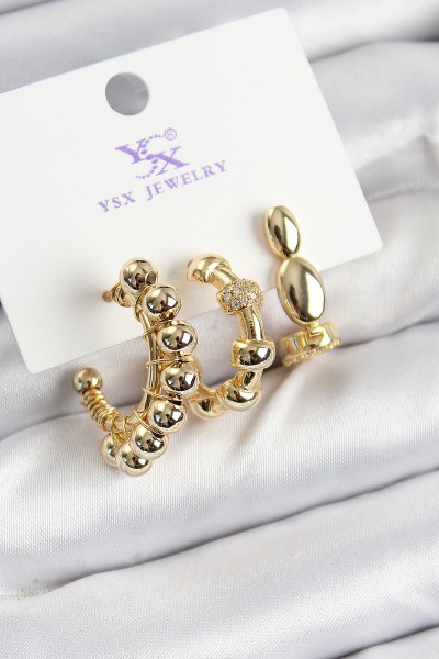 Pirinç Zi̇rkon Taşlı Halka Model Gold Renk 3'lü Kadın Küpe Pirinç Zi̇rkon Taşlı Halka Model Gold Renk 3'lü Kadın Küpe