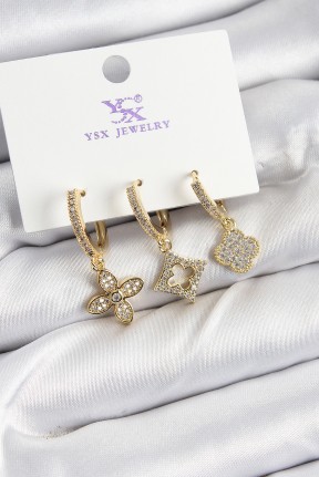 Pirinç Zi̇rkon Taşlı Yonca Model Gold Renk 3'lü Kadın Küpe Pirinç Zi̇rkon Taşlı Yonca Model Gold Renk 3'lü Kadın Küpe