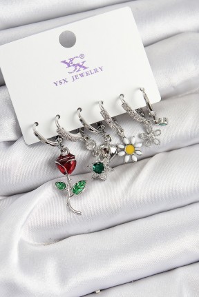 Pirinç Zi̇rkon Taşlı Gül Ve Papatya Model Gümüş Renk 3'lü çift Kadın Küpe Pirinç Zi̇rkon Taşlı Gül Ve Papatya Model Gümüş Renk 3'lü çift Kadın Küpe