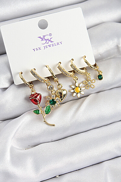 Pirinç Zi̇rkon Taşlı Gül Ve Papatya Model Gold Renk 3'lü çift Kadın Küpe Pirinç Zi̇rkon Taşlı Gül Ve Papatya Model Gold Renk 3'lü çift Kadın Küpe