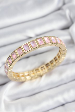 Pirinç Pembe Zirkon Taşlı Dikdörtgen Model Gold Renk Lastikli Kadın Bileklik Pirinç Pembe Zirkon Taşlı Dikdörtgen Model Gold Renk Lastikli Kadın Bileklik