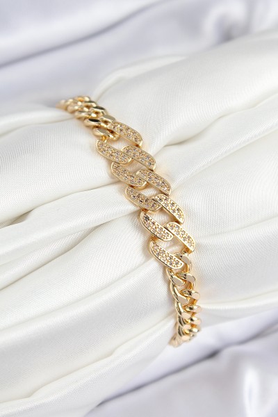 Pirinç Zirkon Taşlı Ezme Küba Zincir Model Gold Renk Kadın Bileklik Pirinç Zirkon Taşlı Ezme Küba Zincir Model Gold Renk Kadın Bileklik