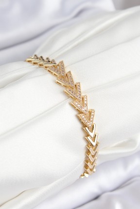 Pirinç Zirkon Taşlı Sıralı Ok Model Gold Renk Kadın Bileklik Pirinç Zirkon Taşlı Sıralı Ok Model Gold Renk Kadın Bileklik