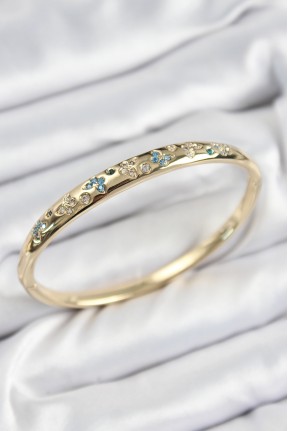 Pirinç Zirkon Taşlı Kelebek Model Gold Renk Kadın Kelepçe Pirinç Zirkon Taşlı Kelebek Model Gold Renk Kadın Kelepçe