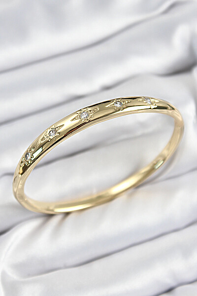 Pirinç Zirkon Taşlı Kutup Yıldızı Model Gold Renk Kadın Kelepçe Pirinç Zirkon Taşlı Kutup Yıldızı Model Gold Renk Kadın Kelepçe