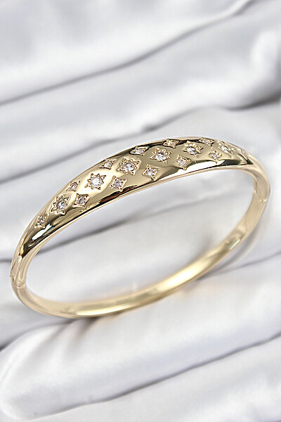 Pirinç Zirkon Taşlı Kutup Yıldızı Model Gold Renk Kadın Kelepçe Pirinç Zirkon Taşlı Kutup Yıldızı Model Gold Renk Kadın Kelepçe