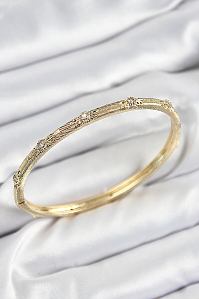 Pirinç Zirkon Taşlı Vintage Model Gold Renk Kadın Kelepçe Pirinç Zirkon Taşlı Vintage Model Gold Renk Kadın Kelepçe