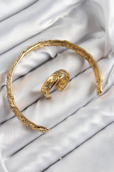 Pirinç Zirkon Taşlı Vintage Model Gold Renk Bileklik Yüzük Set Pirinç Zirkon Taşlı Vintage Model Gold Renk Bileklik Yüzük Set